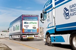 DAF trucks bumper to bumper Siemens NXP RoadLink Cohda Wireless